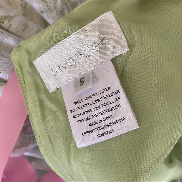 lavender | Girls Easter Dress Size 5 - Picture 6 of 7